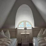 Taun Hoevt Groß Zicker