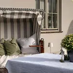Taun Hoevt * Groß Zicker