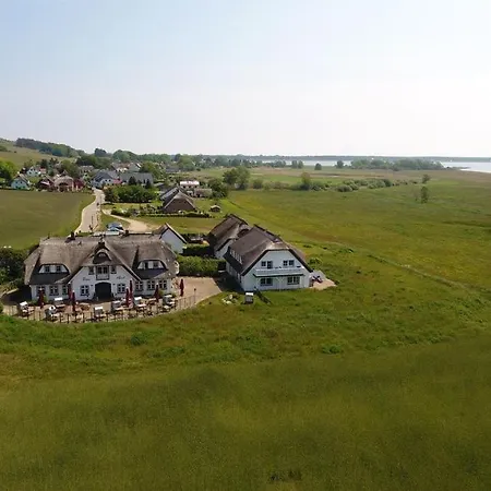 Taun Hoevt Апартаменты *