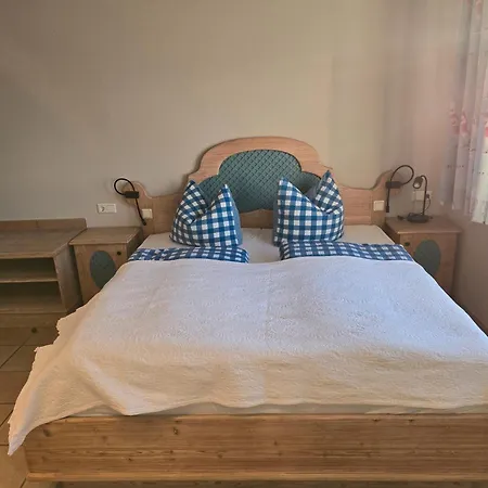 Апартаменты Taun Hoevt Gross Zicker