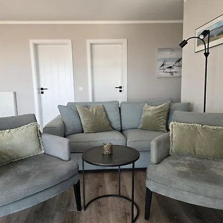 Taun Hoevt Gross Zicker