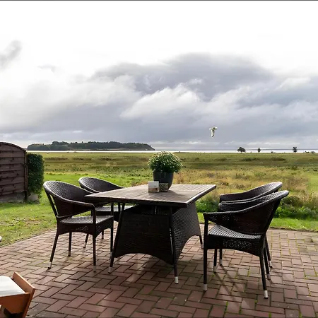 Taun Hoevt Апартаменты Gross Zicker