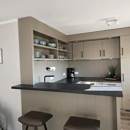 Taun Hoevt Apartman *