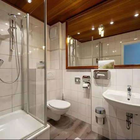 Taun Hoevt Apartman Groß Zicker